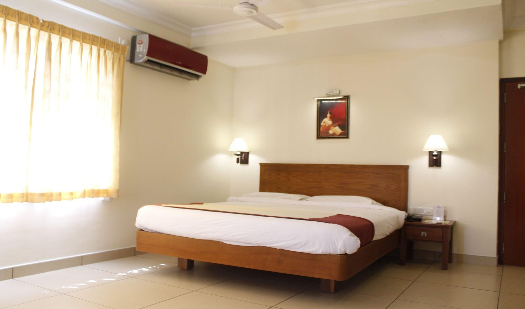 Hotel Aiswarya Kochi Dış mekan fotoğraf