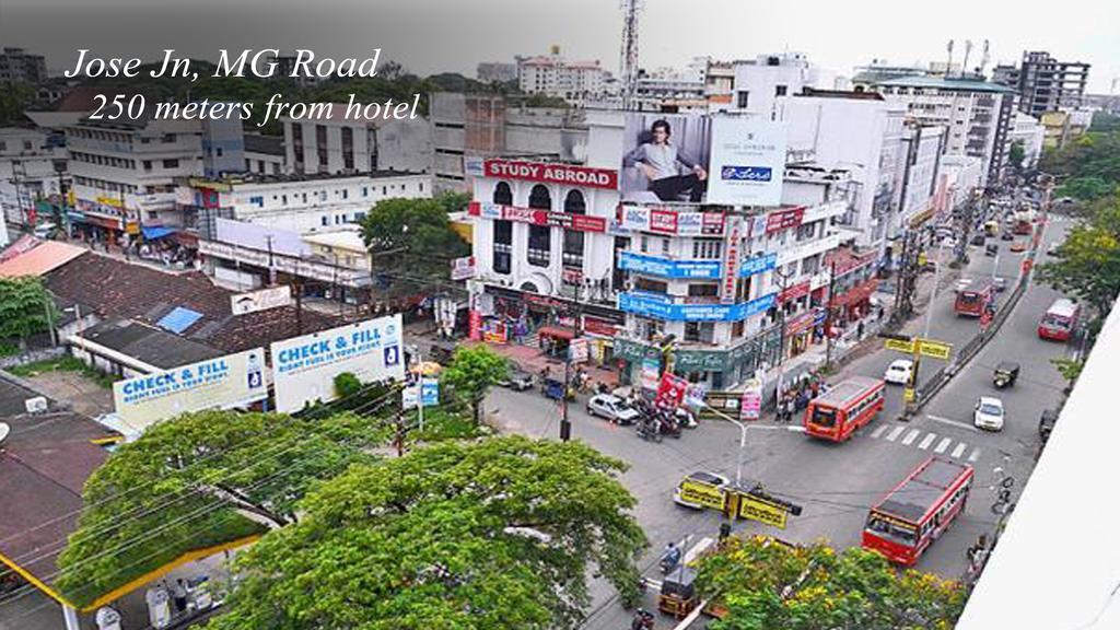 Hotel Aiswarya Kochi Dış mekan fotoğraf